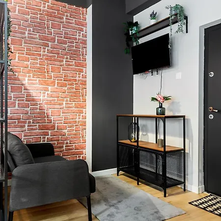 Cute Cozy Nest Apartment Bucharest